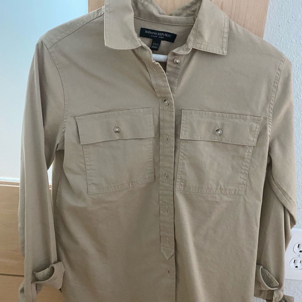 Banana Republic shirt xxs